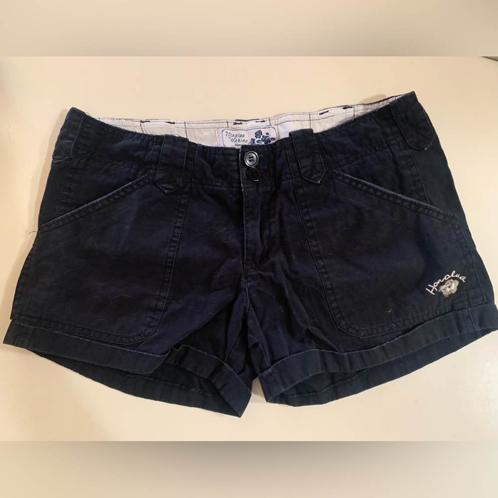 Honolua wahine black shorts, size 7